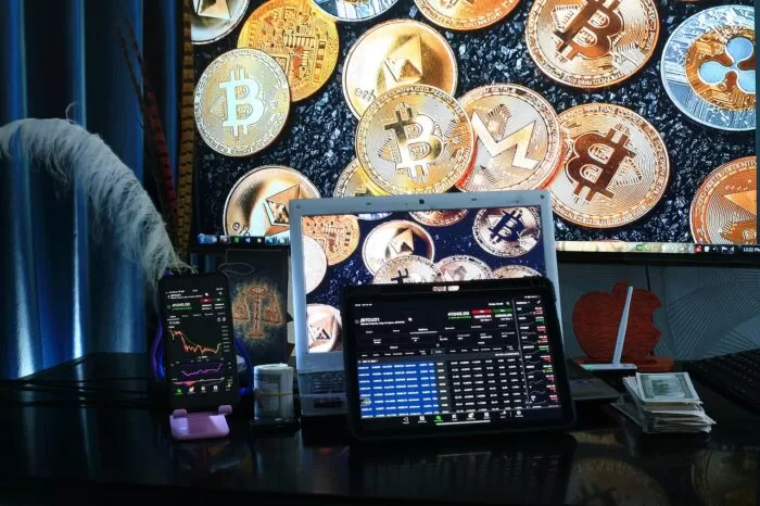 Invertir en Criptomonedas Invierte en oro y criptomonedas en crisis 4
