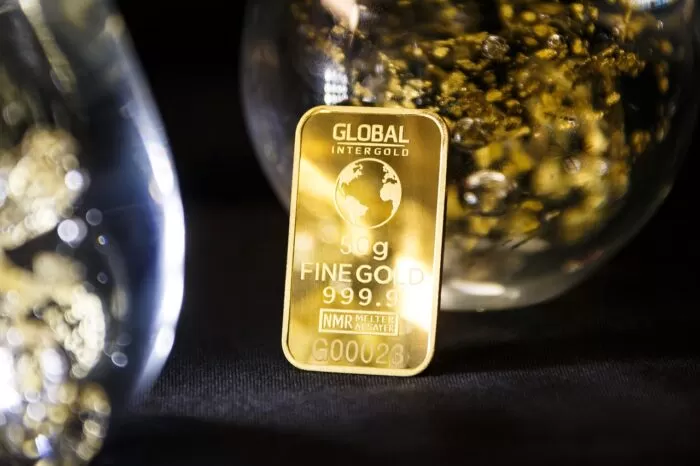 Invierte en oro Invierte en oro y criptomonedas en crisis 3