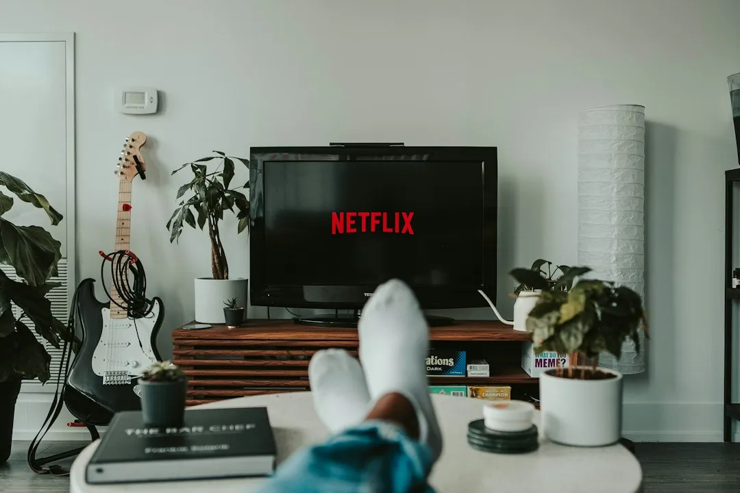 Pantalla con un servicio de streaming en casa